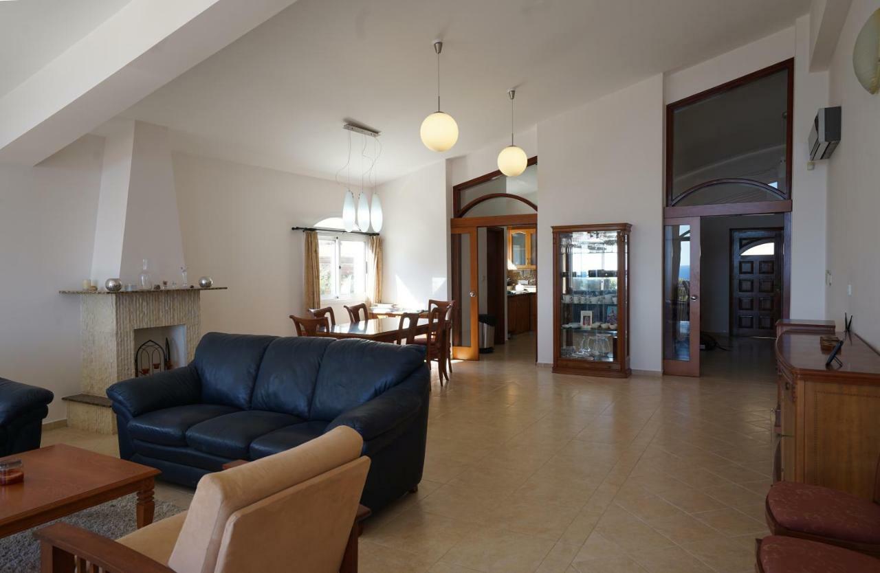 Unforgettable Family Escape - Cliffside Villa With Panoramic Sea Views And Kid-Friendly Private Pool Pissouri